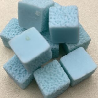 デコパーツ　キューブキャンディ　ブルー10個入り　貼り付けパーツ【DP-CY-009-BLU】