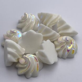 デコパーツ　ホイップクリーム　オーロラホワイト　10個入り　貼り付けパーツ【DP-CM-001-WHTA】