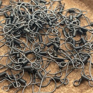 ピアスフック　ガンメタ　200個100ペア【AP-ERG-fｍ】