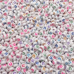 アクリルビーズ　アルファベットU　100個入り【AB‐EA-Uc】